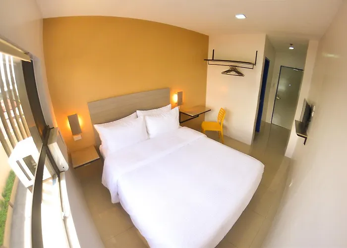 Felix Residences 2*